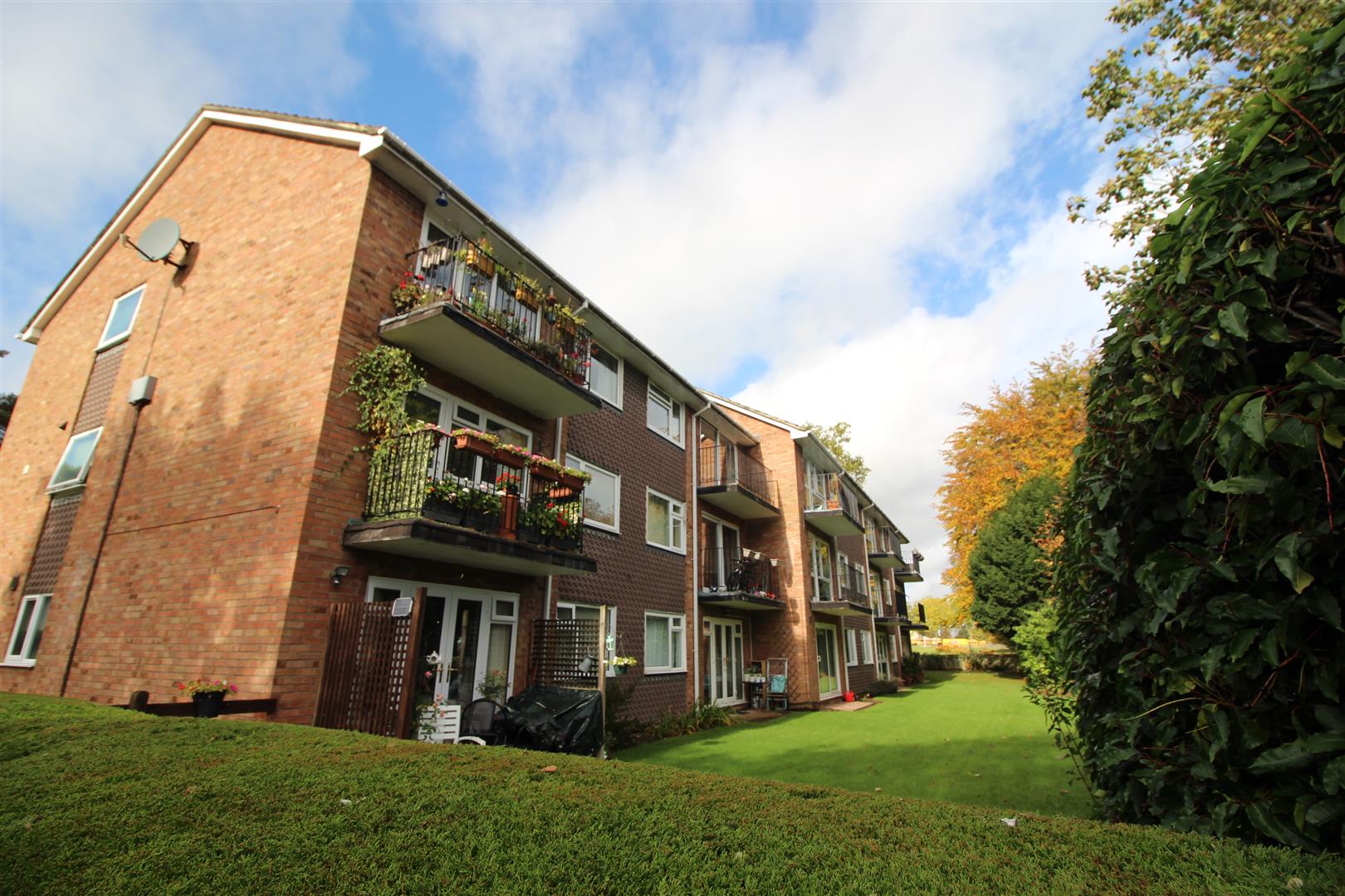 Liebenrood Road, Reading